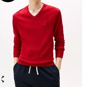 Tommy Hilfiger men’s  red 100% cotton Essential Solid V-Neck sweater Size 3XL
